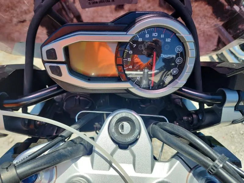 TRIUMPH TIGER 2012