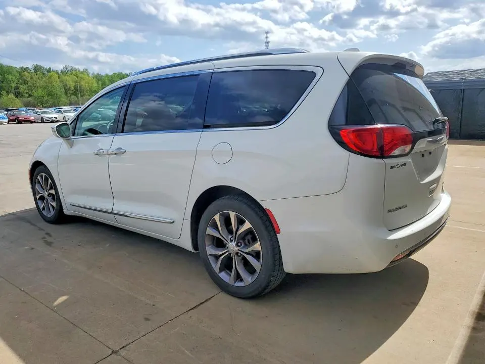 CHRYSLER PACIFICA 2020 VIN 2C4RC1GGXLR164681
