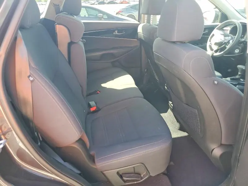 KIA SORENTO 2019 VIN 5XYPGDA39KG480160