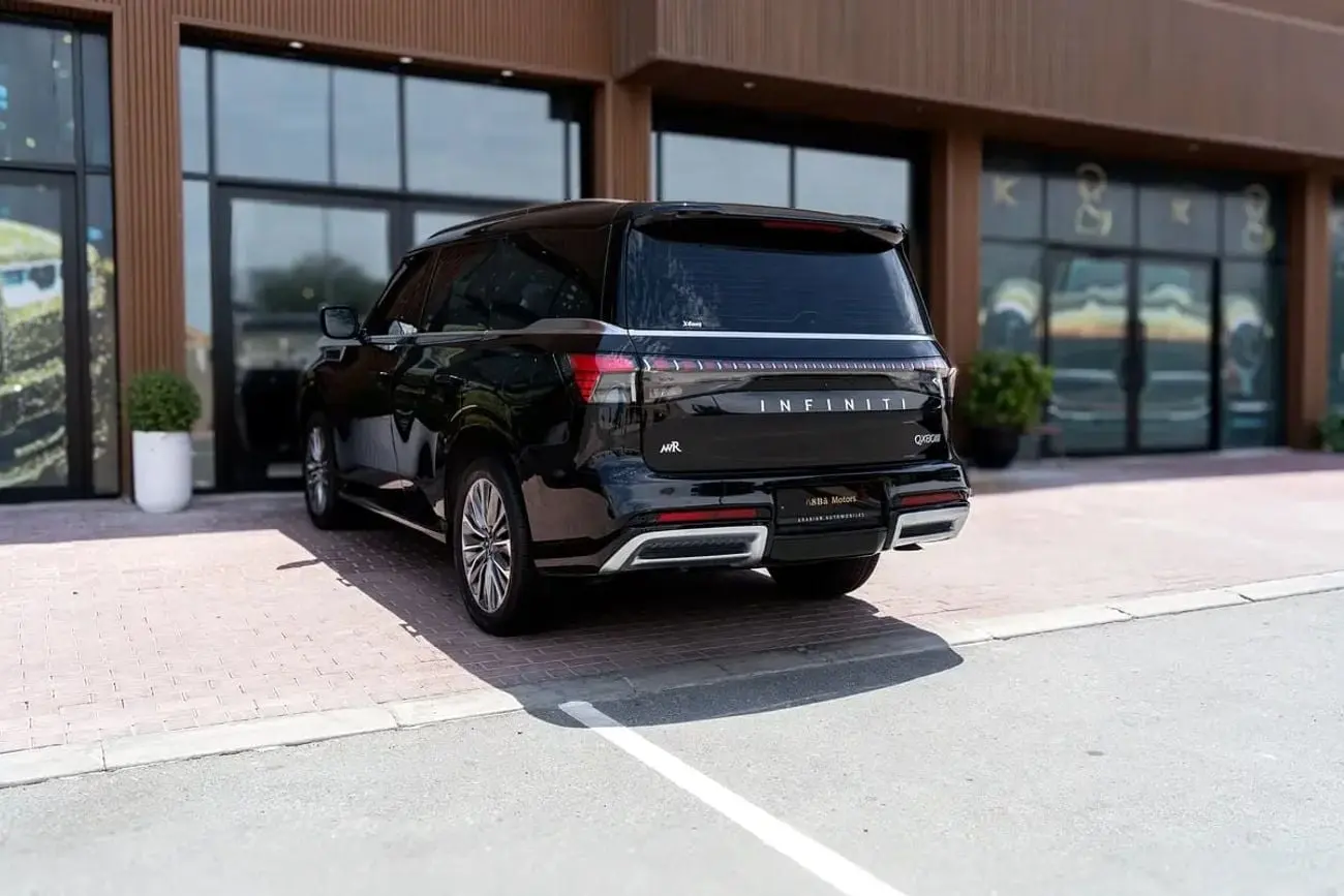 Infiniti QX80 2025