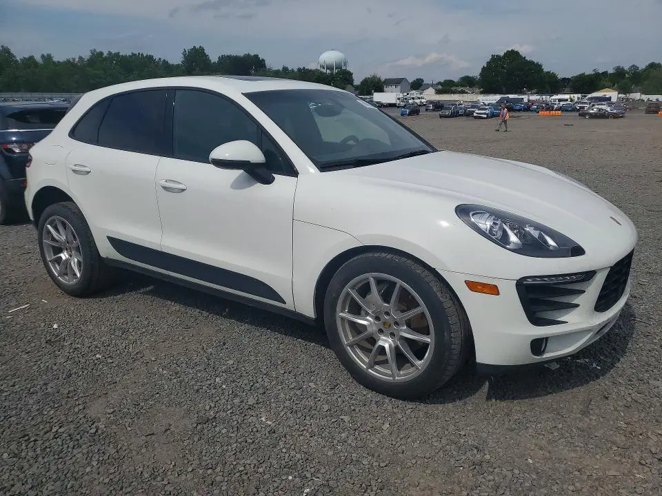 PORSCHE MACAN 2015 VIN WP1AB2A50FLB56923
