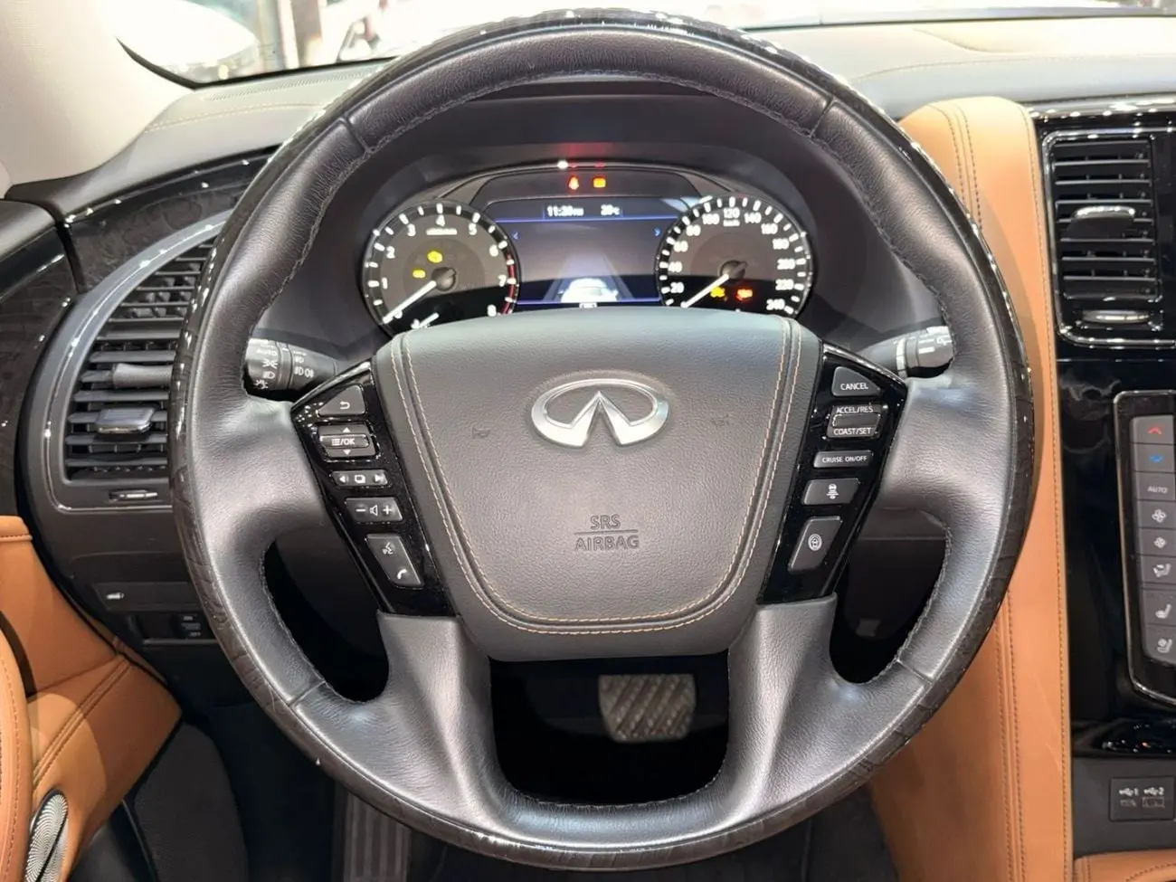 Infiniti QX80 2021