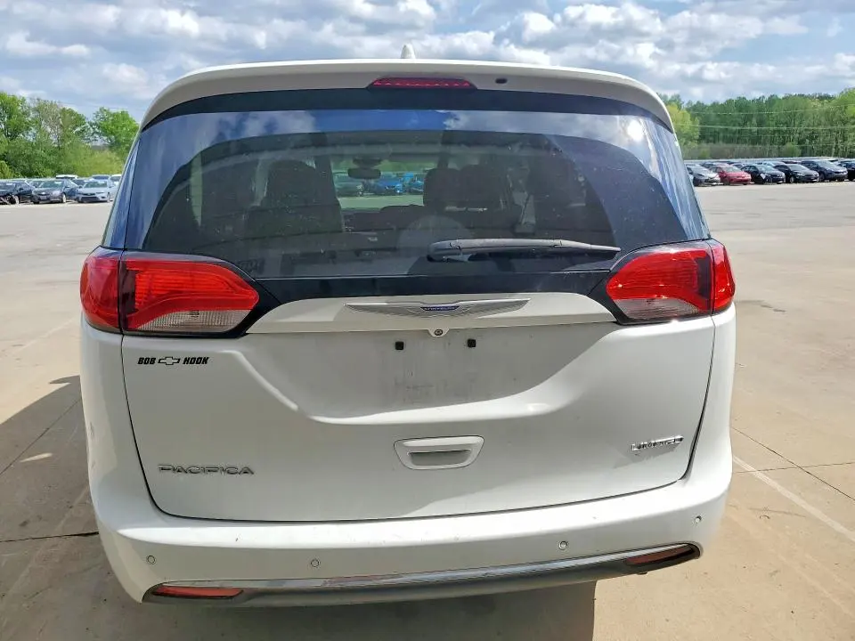 CHRYSLER PACIFICA 2020 VIN 2C4RC1GGXLR164681