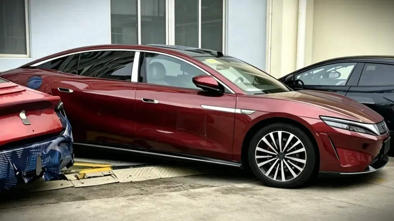 BYD Great Han засекречен, предлагает быструю зарядку за девять минут для давления на люксовый сегмент