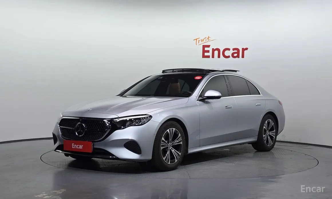 Mercedes-Benz E-Class 2024 E200 Avantgarde