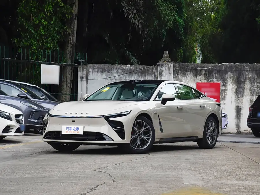 Exeed Sterra ES 2027 2027款 增程 255 Ultra四驱激光雷达版