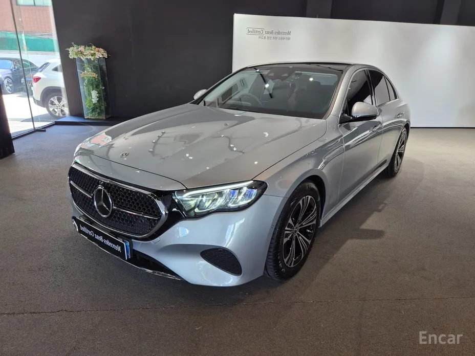 Mercedes-Benz E-Class 2024 E200 Avantgarde