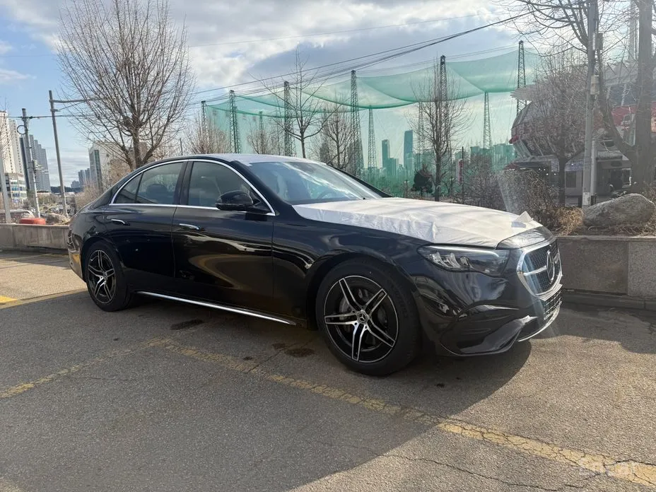 Mercedes-Benz E-Class 2024 E200 AMG Line