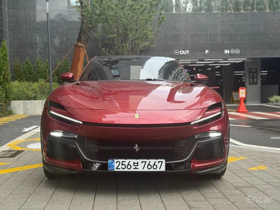Ferrari Purosangue 2022 6.5 V12