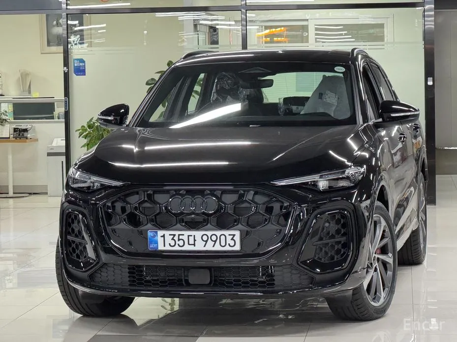 Audi Q5 2025 40 TDI Quattro S Line Black Edition