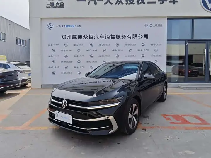 Volkswagen Magotan 2026 2026款 300TSI 尊享版显眼包