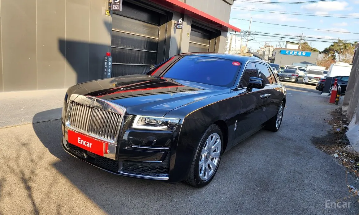 Rolls-Royce Ghost 2020 6.7 EWB V12