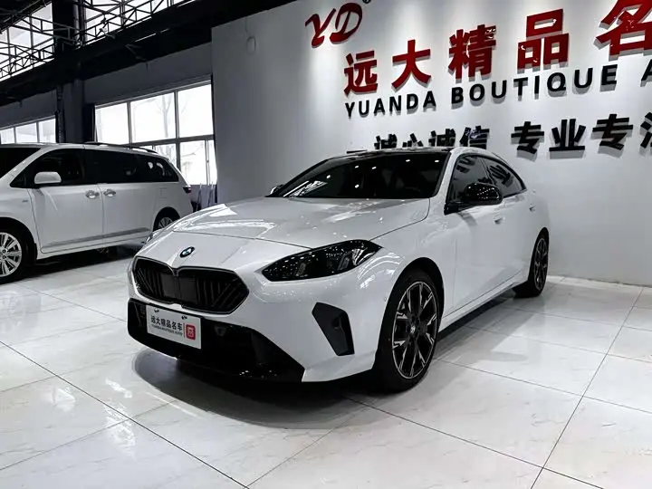 BMW 2 Series 2026 2026款 225L M运动曜夜套装