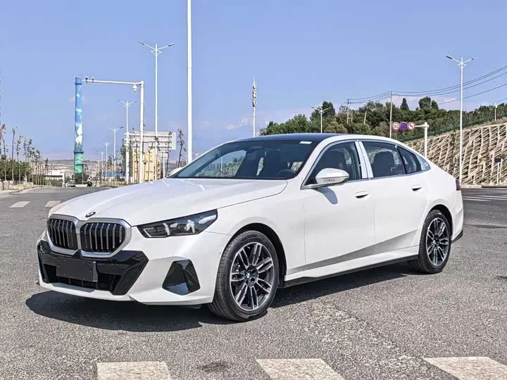 BMW 5 Series 2026 2026款 525Li M运动套装