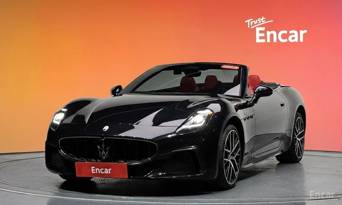 Maserati GranCabrio 2024 3.0 V6 Trofeo