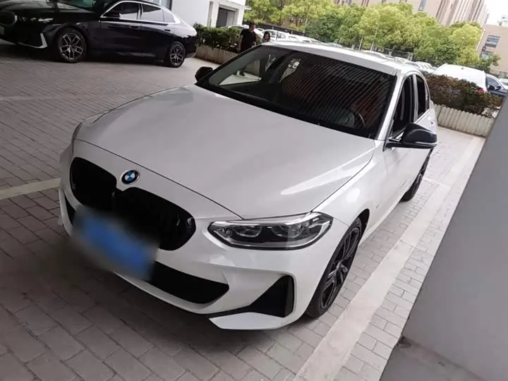 BMW 1 Series 2023 2023款 125i M运动曜夜版