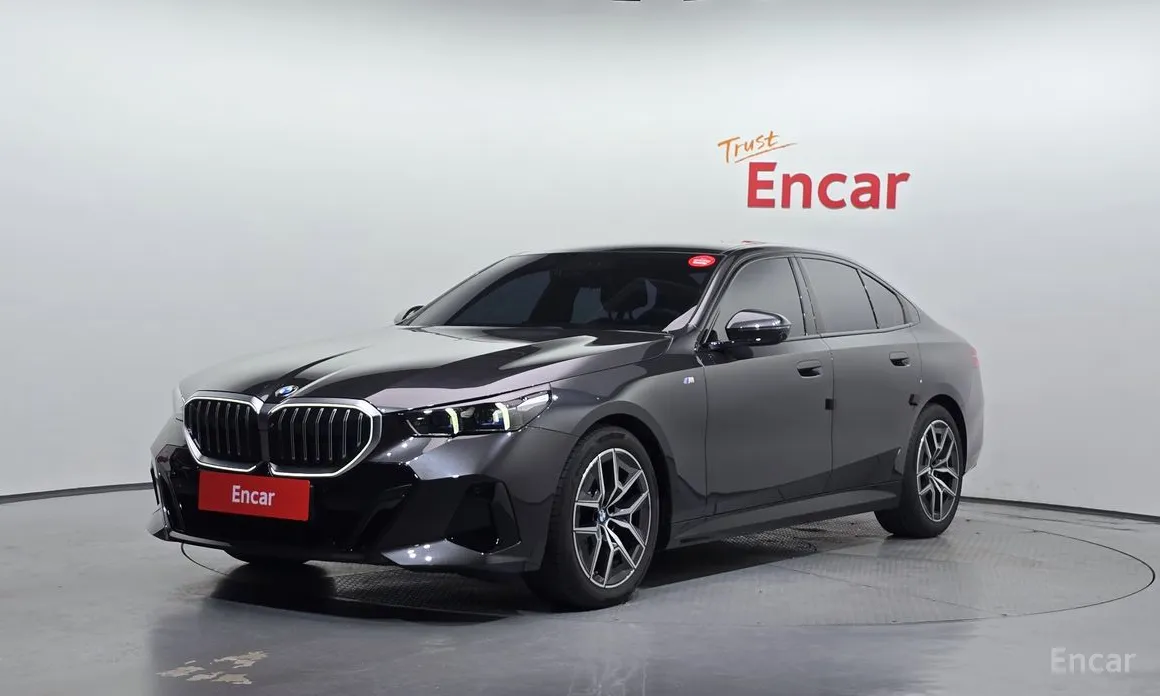 BMW 5 Series 2023 520i M Sport