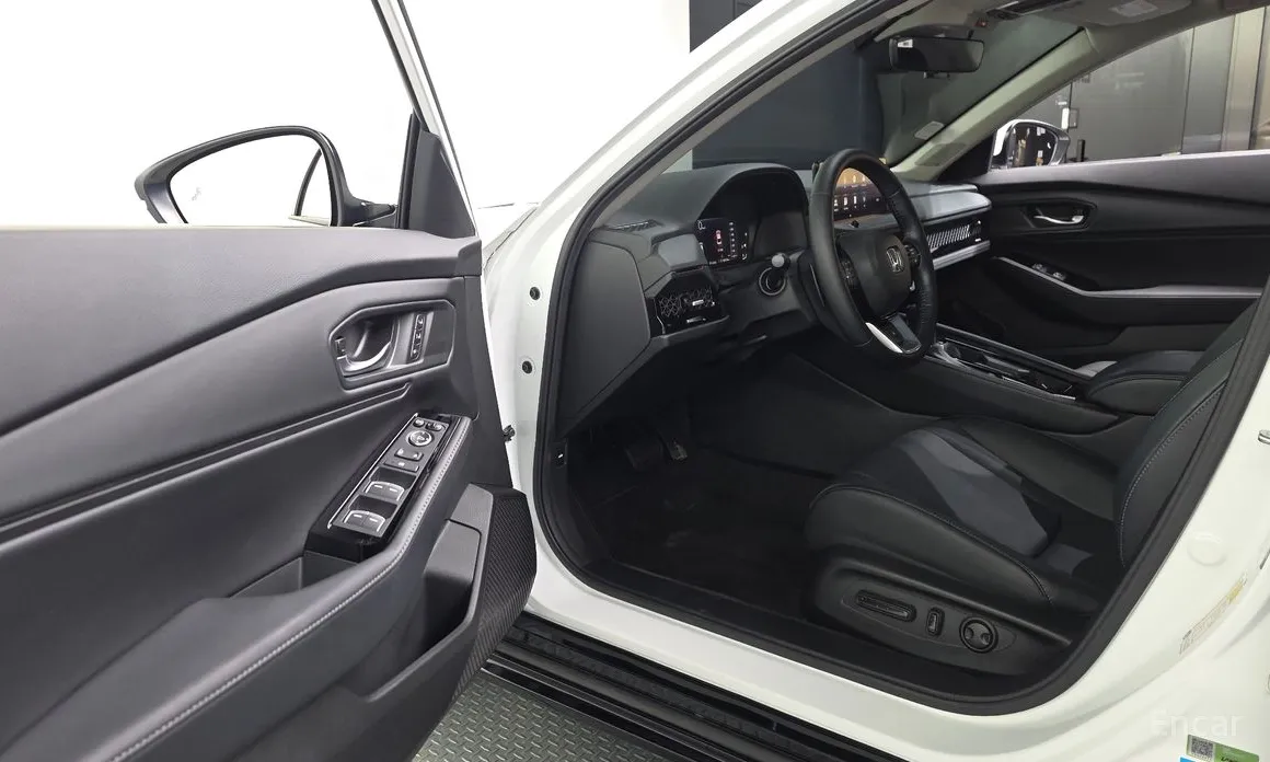 Honda Accord 2023 2.0 Hybrid Touring