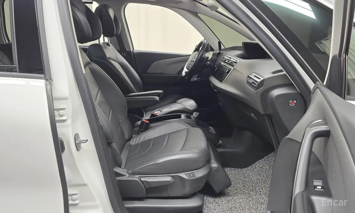 Citroen C4 SpaceTourer 2018 1.5 BlueHDi Shine Pack