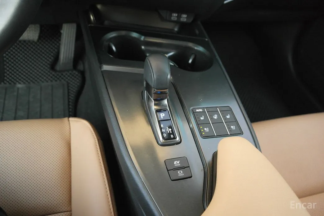 Lexus UX 2024 2.0 2WD