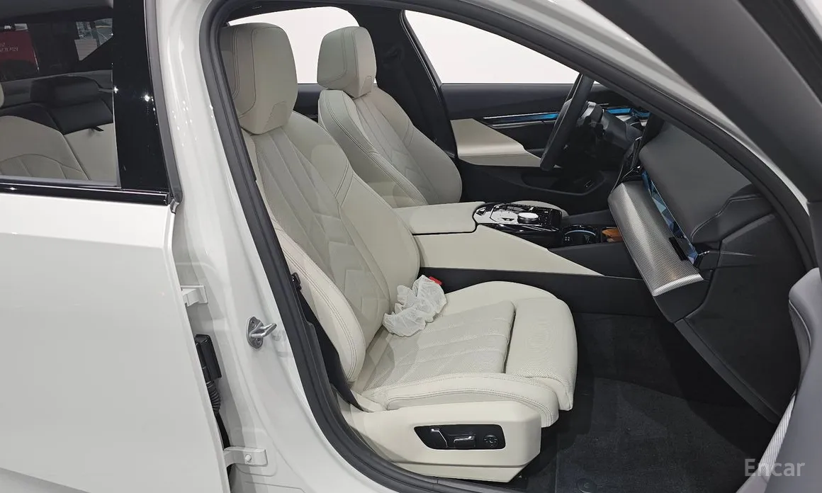 BMW 5 Series 2023 520i M Sport
