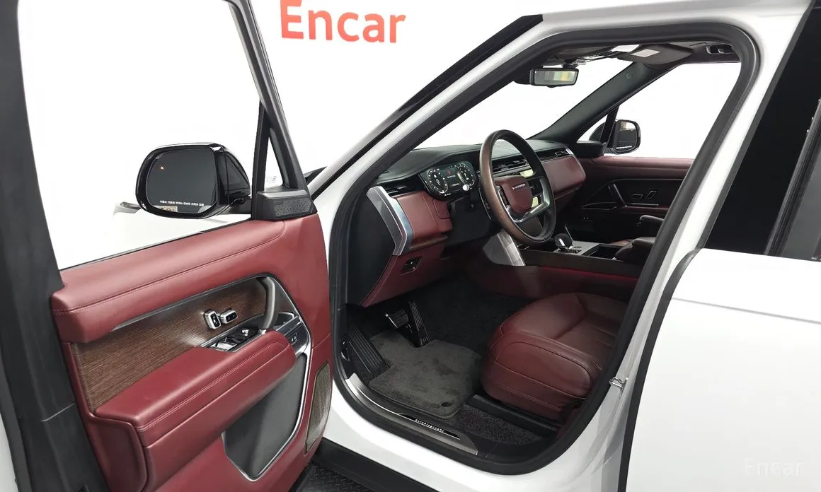 Land Rover Range Rover 2022 P550E AB