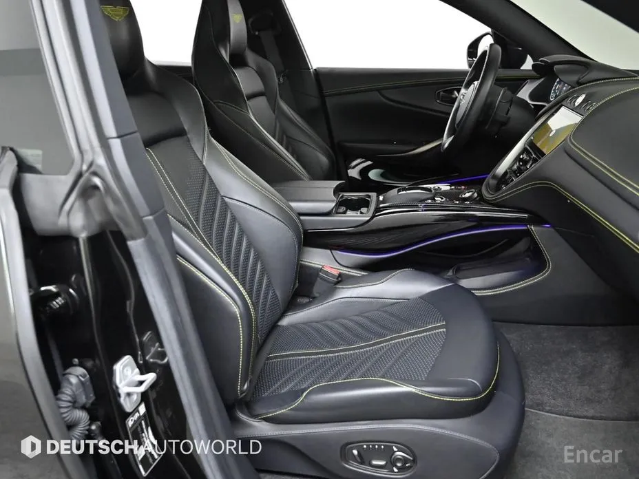 Aston Martin DBX 2020 4.0 V8 707