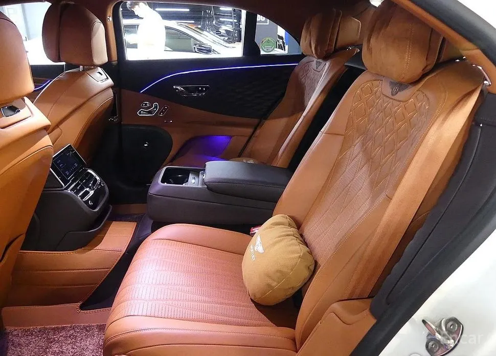 Bentley Flying Spur 2020 4.0