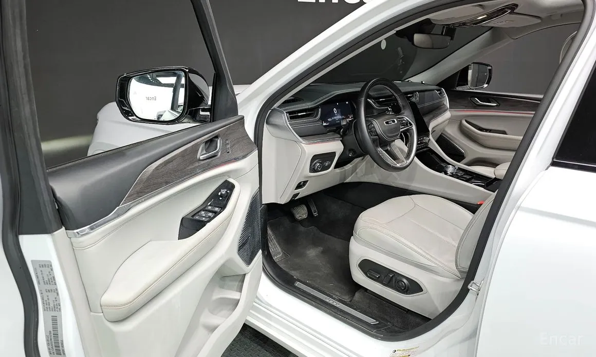 Jeep Cherokee 2021 L 3.6 Overland