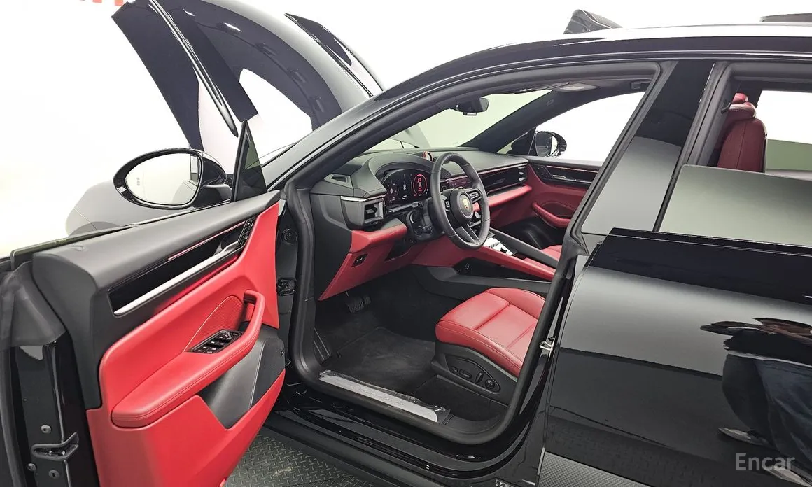 Porsche Macan 2024 Base 4