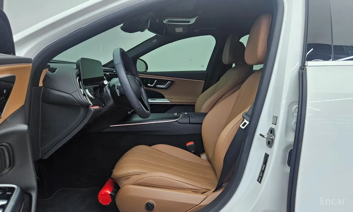 Mercedes-Benz E-Class 2024 E200 Avantgarde