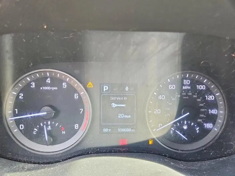 HYUNDAI TUCSON 2018 VIN KM8J3CA2XJU794296