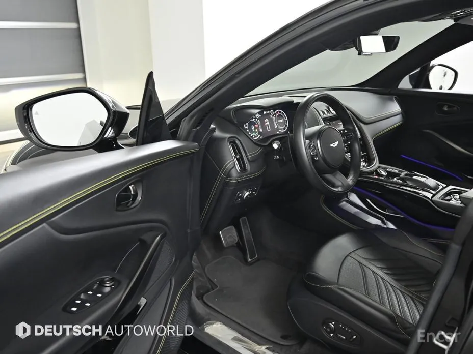Aston Martin DBX 2020 4.0 V8 707