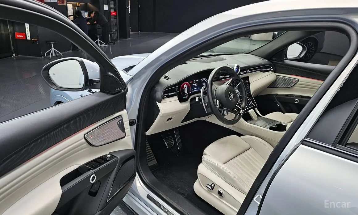 Maserati Grecale 2022 2.0 AWD Modena