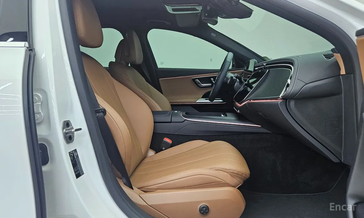 Mercedes-Benz E-Class 2024 E200 Avantgarde
