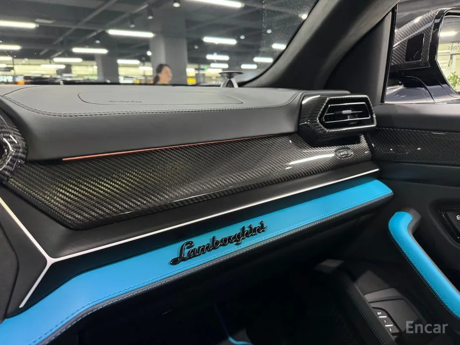 Lamborghini Urus 2018 4.0 V8 SE