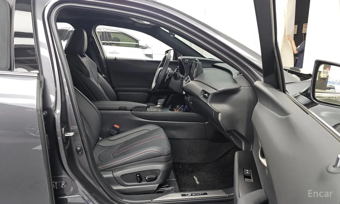 Lexus UX 2024 2.0 F-Sport 2WD