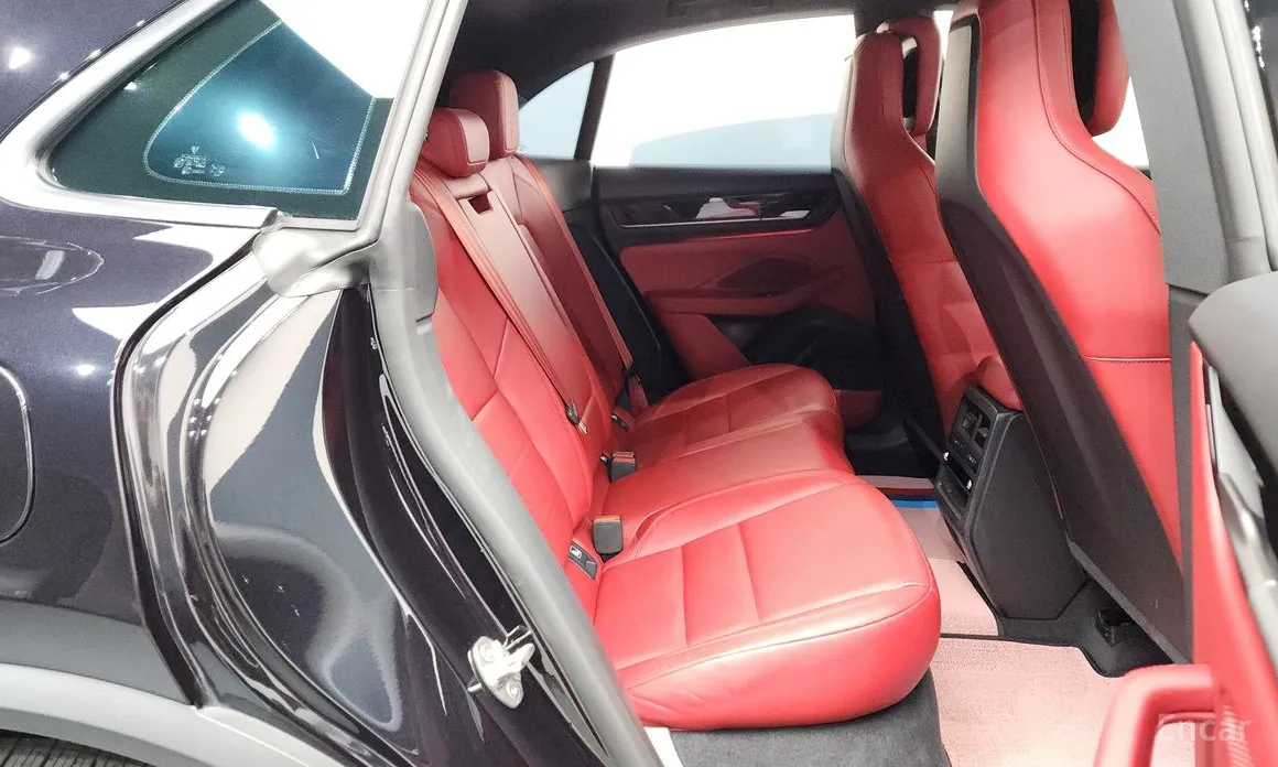 Porsche Macan 2024 Base 4