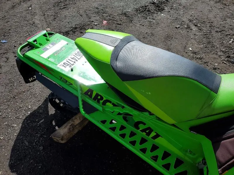 ARCTIC-CAT ZR 2016