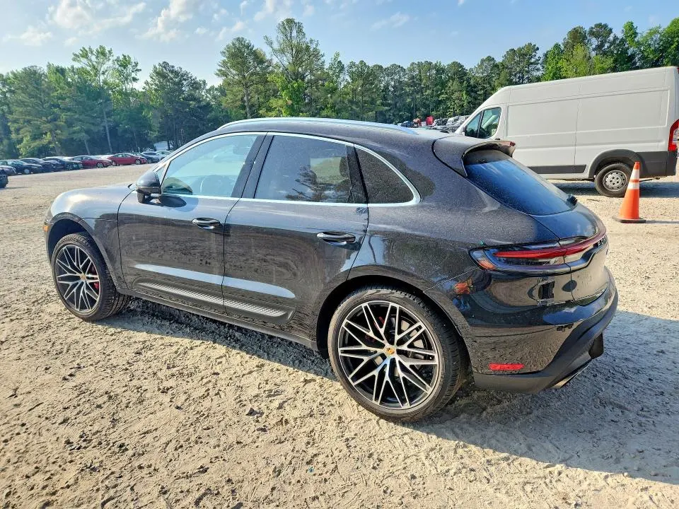 Фото 2 - PORSCHE MACAN
