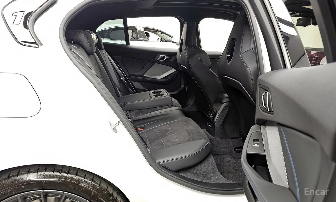 BMW 1 Series 2025 M135 xDrive Pro First Edition