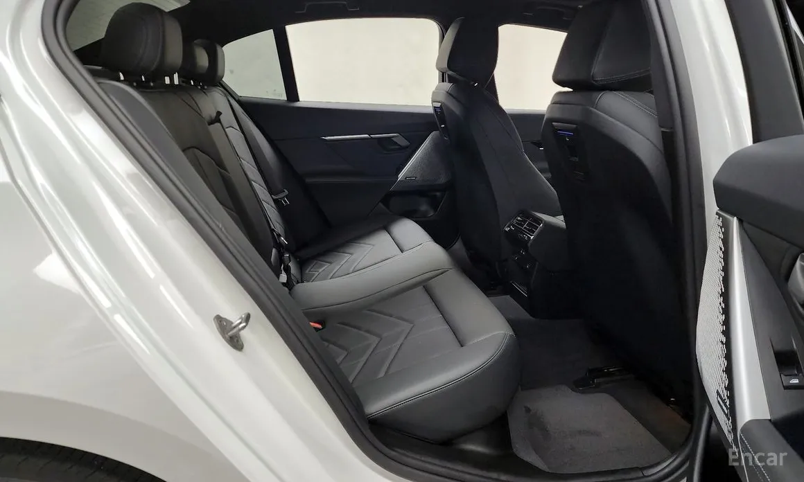 BMW 5 Series 2023 520i M Sport