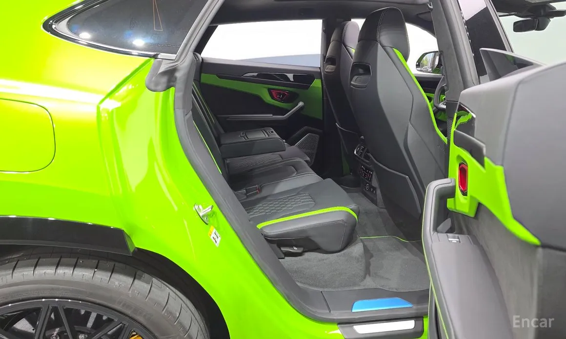 Lamborghini Urus 2018 4.0 V8 SE
