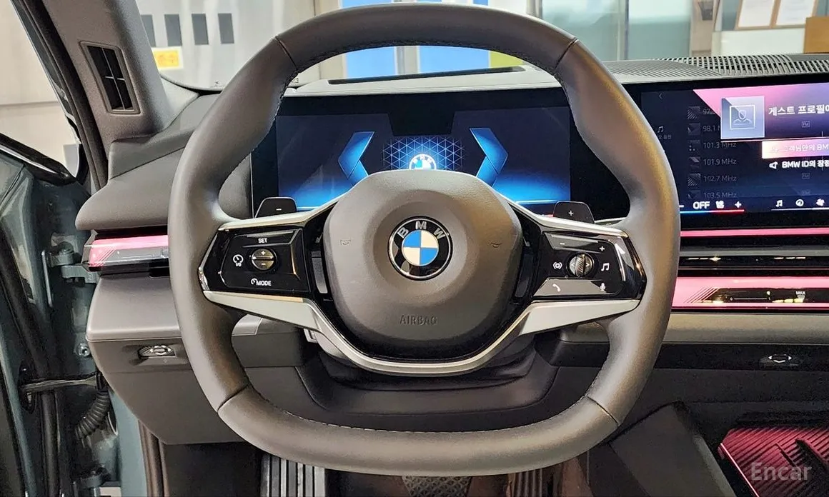BMW 5 Series 2023 520i