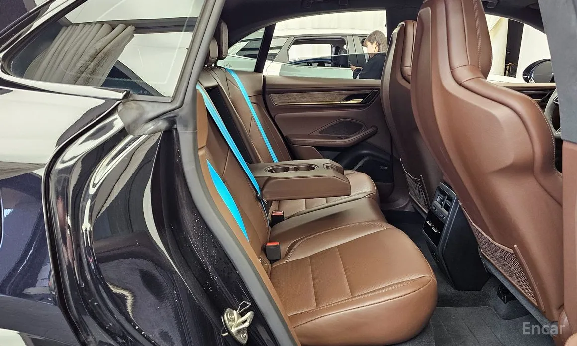 Porsche Macan 2024 Turbo