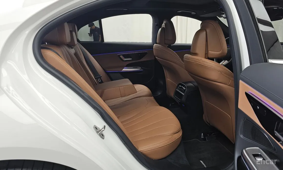 Mercedes-Benz E-Class 2024 E200 AMG Line