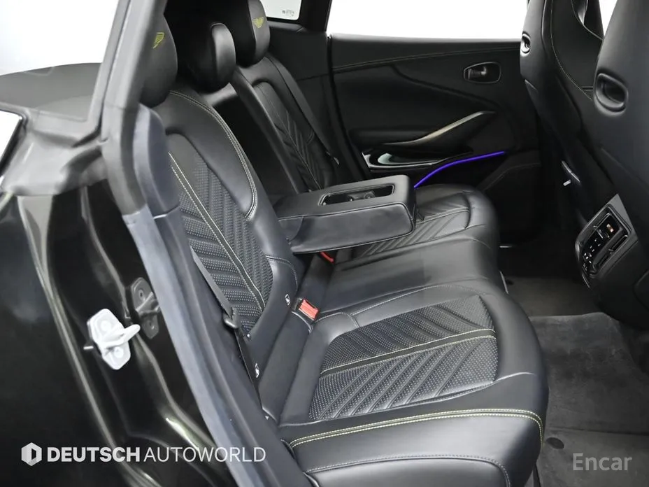 Aston Martin DBX 2020 4.0 V8 707