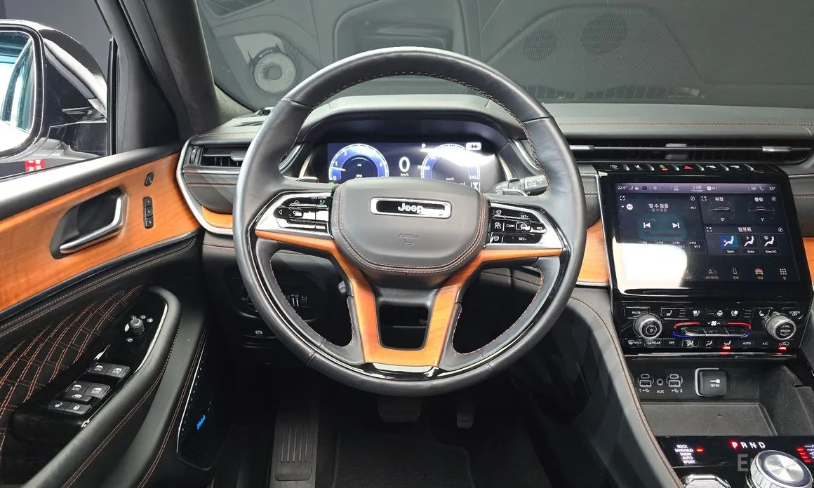 Jeep Cherokee 2021 L 3.6 Summit Reserve