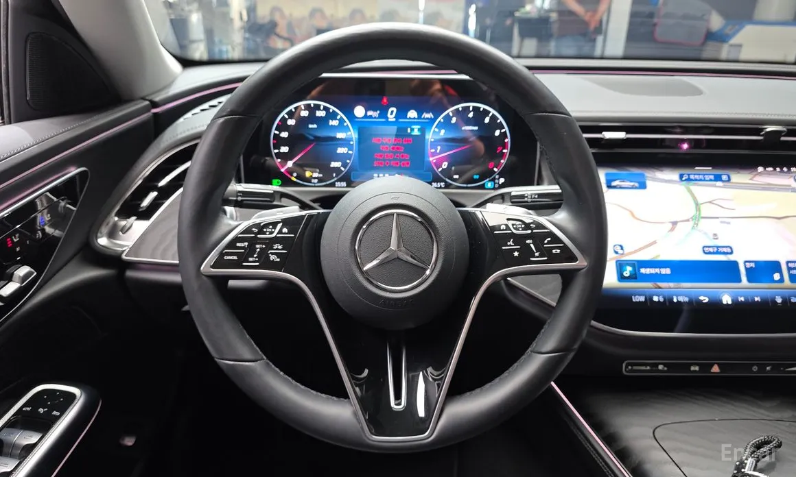 Mercedes-Benz E-Class 2024 E200 Avantgarde