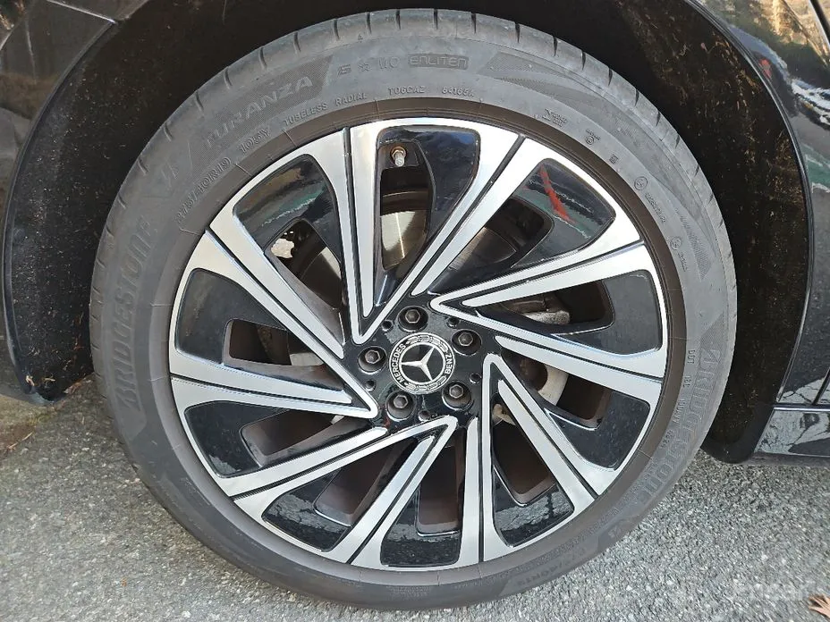 Mercedes-Benz E-Class 2024 E300 4MATIC Exclusive